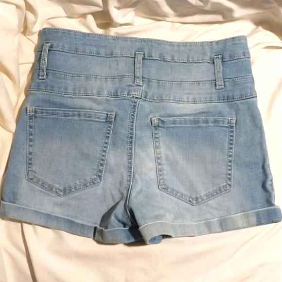 Tinseltown High Rise Jean Shorts, Size 5 - Picture 2 of 3